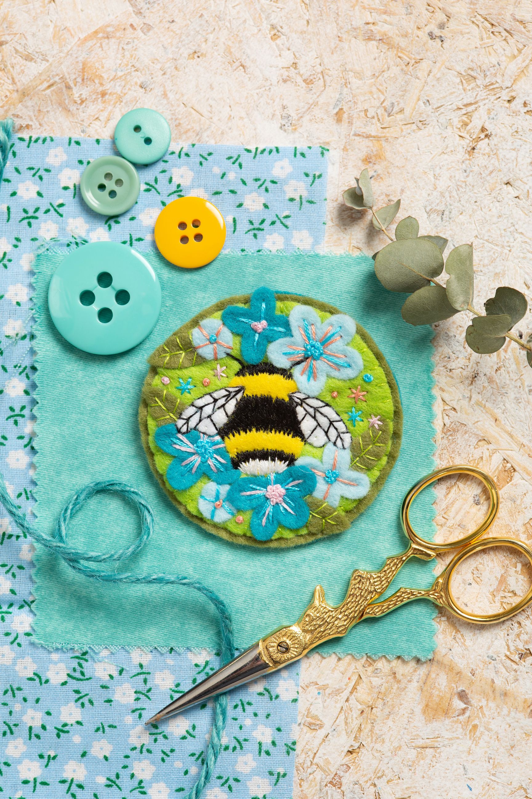 Bumble Bee Felt Craft Kit